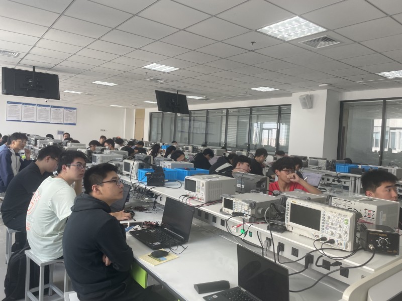 南京信息工程大学FPGA课程